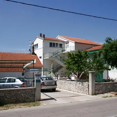 Apartment 6247b