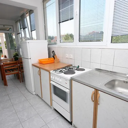 6247b Apartment